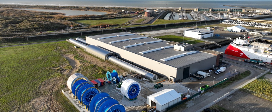 Strohm has successfully qualified its first product based on carbon fibre and advanced PVDF polymer..jpg