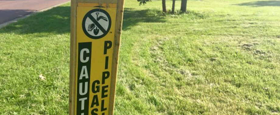 gas pipeline warning sign.jpg