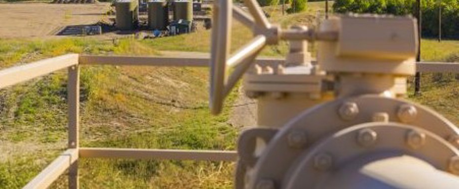 summit midstream pipe.jpg